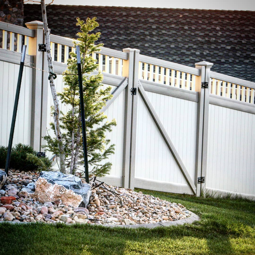 Vinyl Fencing